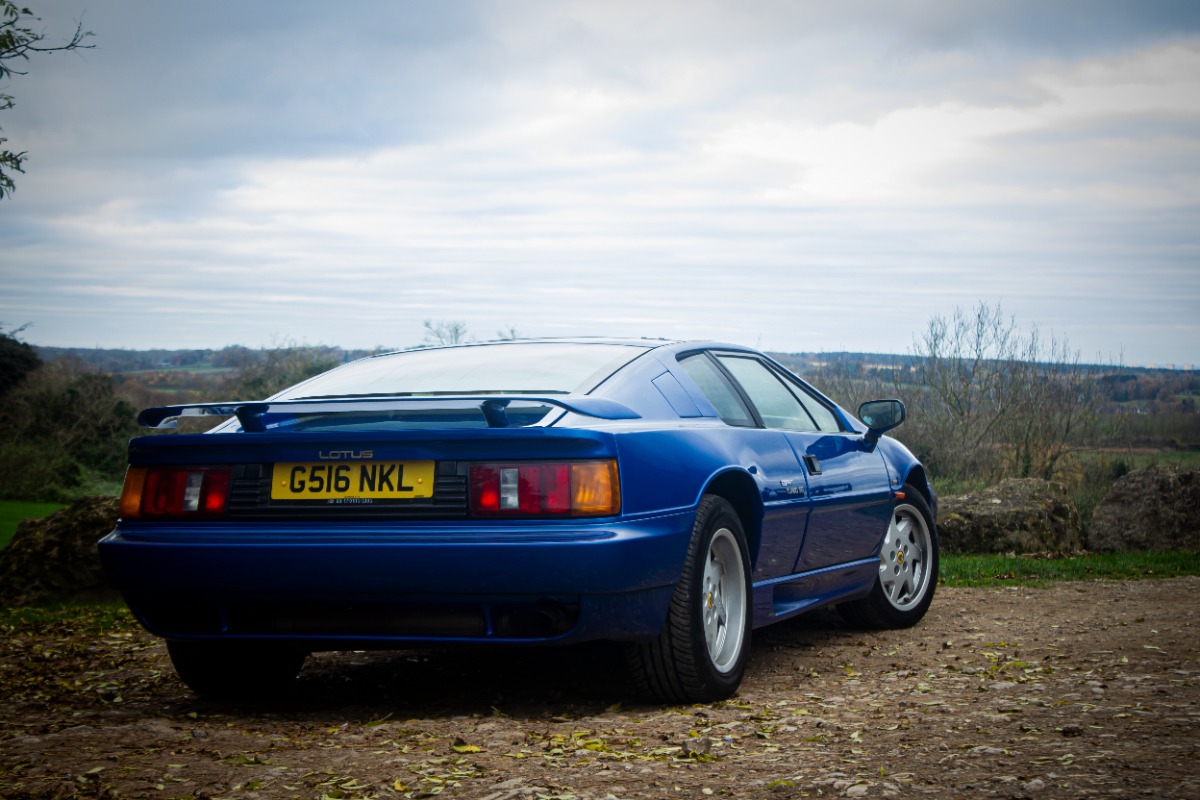 1989 Lotus Esprit Turbo Image 4